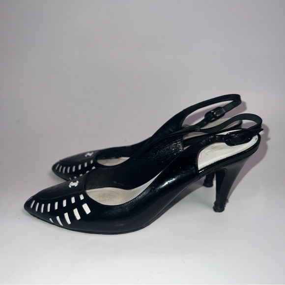 Chanel Pointed Toe Slingback Heels *Flawed - Picture 4 of 10